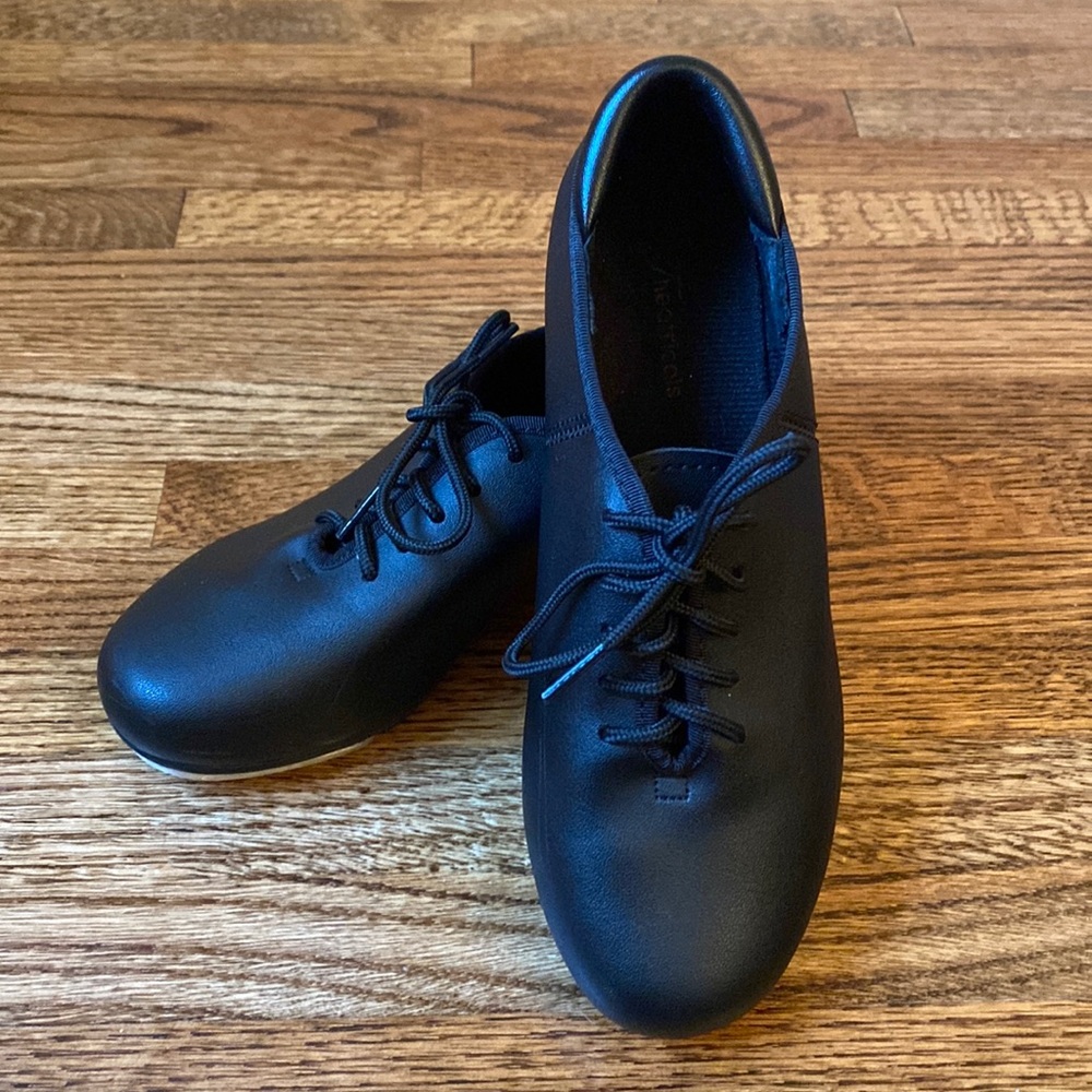 Theatricals Girls 4.5 Tap Shoes